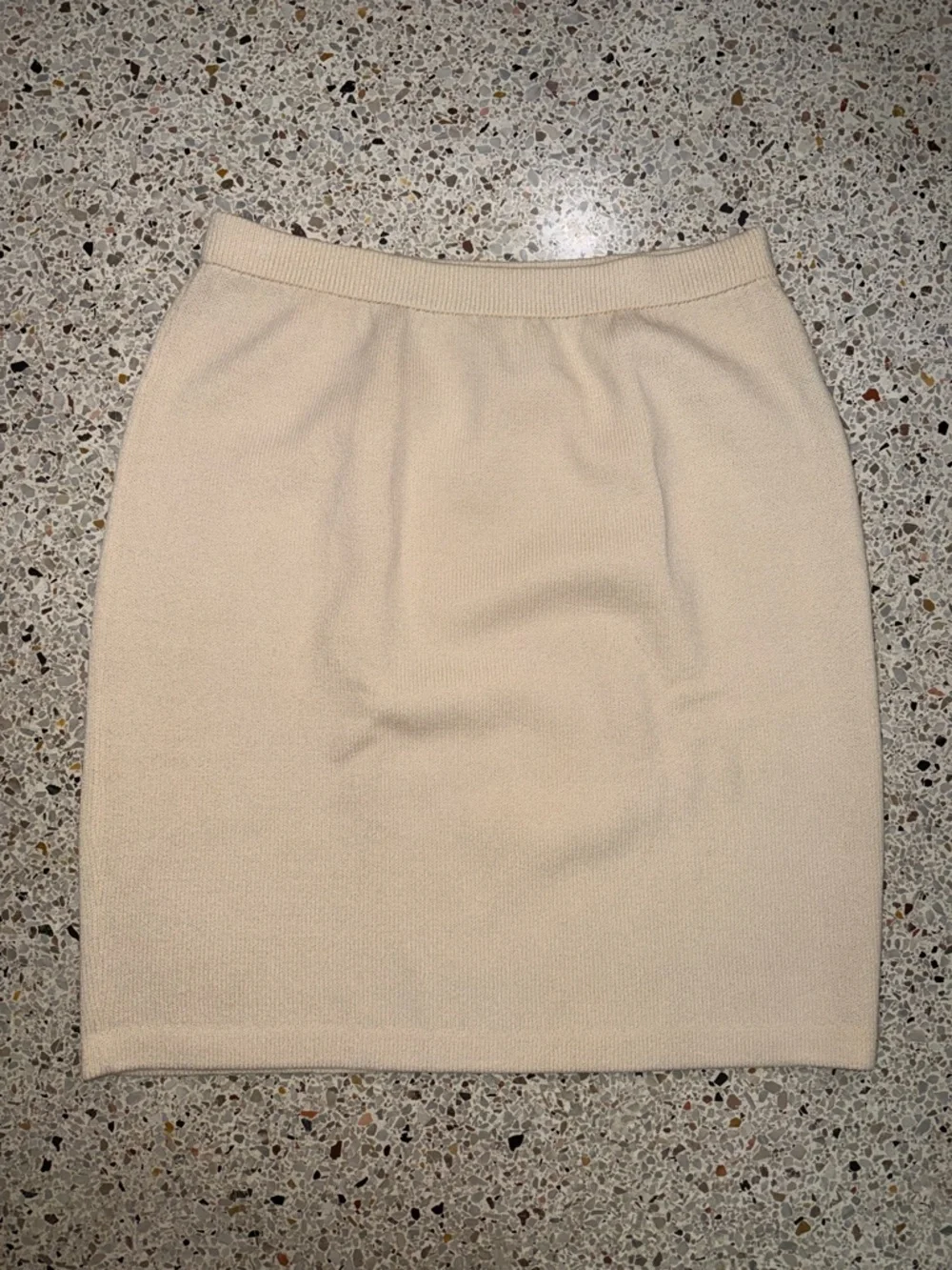 St John Basics gold label ivory knit skirt 10 made in USA